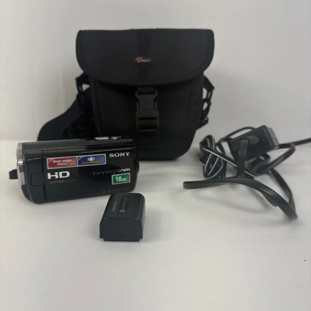 Sony Handycam HDR-CX260V 16GB HD Camcorder 30x Optical Zoom Black Bundle TESTED